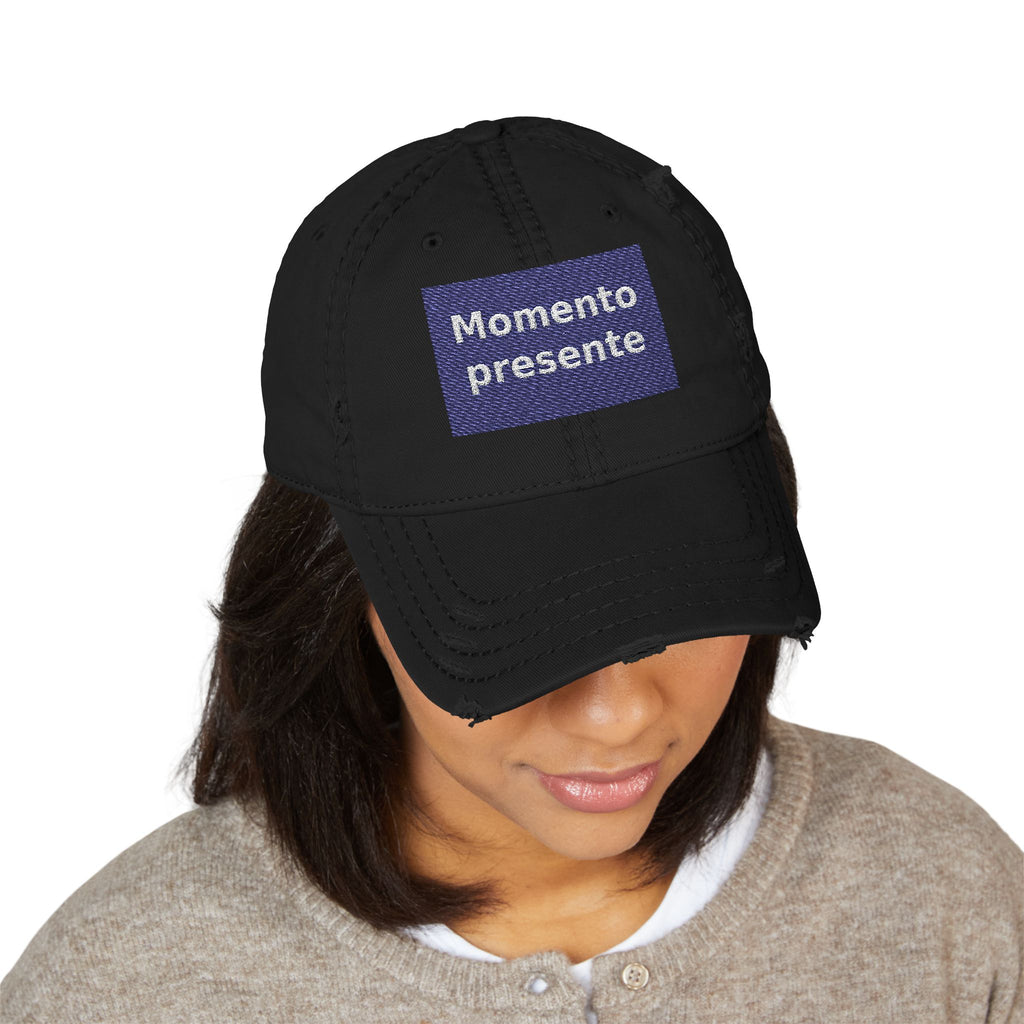 "Momento presente" Black Cat Dad Hat | College Girl Gift | Fashion | KayKay Classics