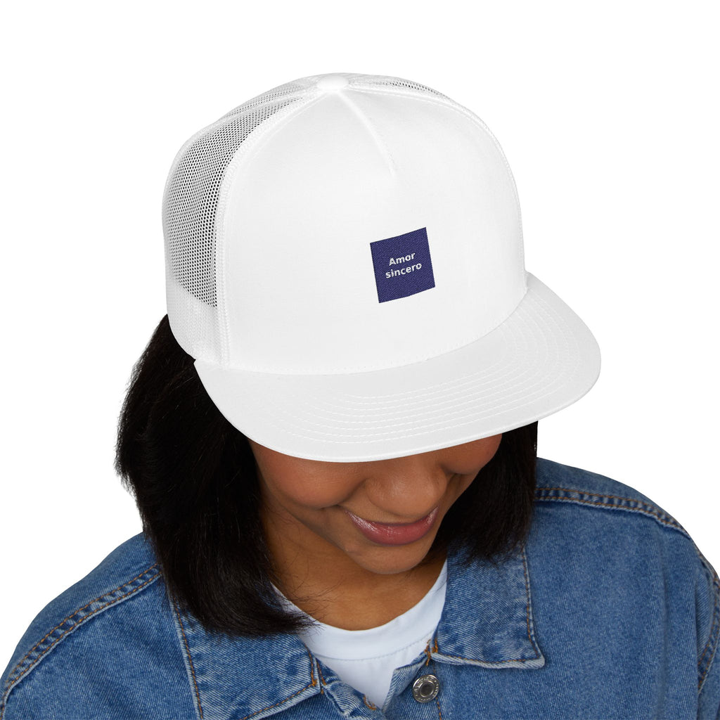 "Amor sincero" Black Cat Trucker Cap | Trendy Gift for Her | Lifestyle | KayKay Classics